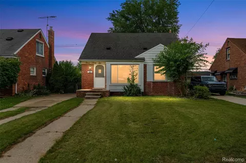 336 Sherbourne St, Inkster, MI 48141
