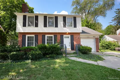 28411 Eldorado Pl, Lathrup Village, MI 48076