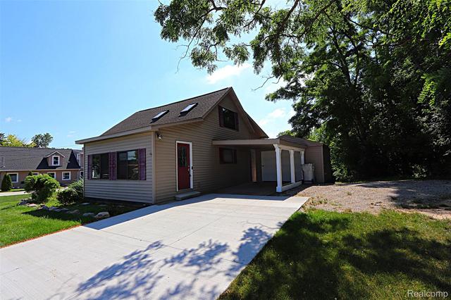 412 E Shore Dr, Northfield, MI 48189