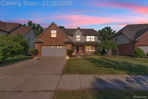 26923 Pepperwood Dr, Woodhaven, MI 48183