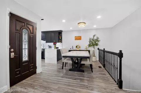 Other - 2708 Roundtree Dr, Troy, MI 48083 photo 2 of 8