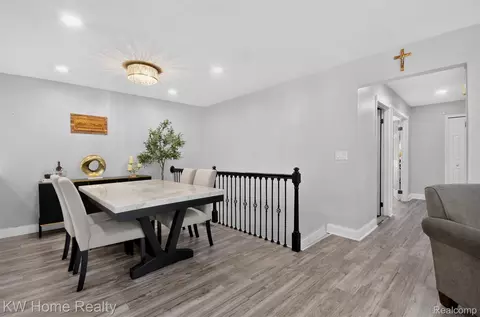 Dining - 2708 Roundtree Dr, Troy, MI 48083 photo 1 of 2