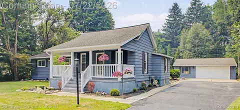 17875 Beck Rd, Northville, MI 48168