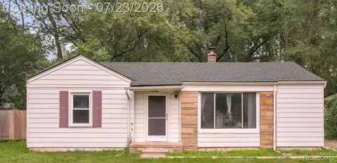 15024 Lyons St, Livonia, MI 48154