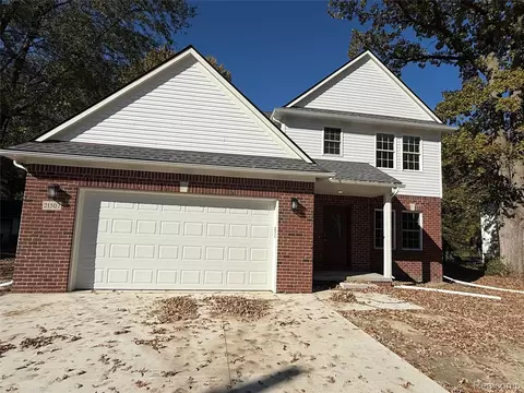 21507 Randall St, Farmington Hills, MI 48336