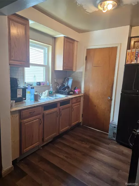 13619 Penrod St, Detroit, MI 48223