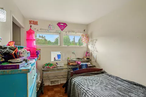 4425 Crampton Cir, Flint, MI 48506 photo 8