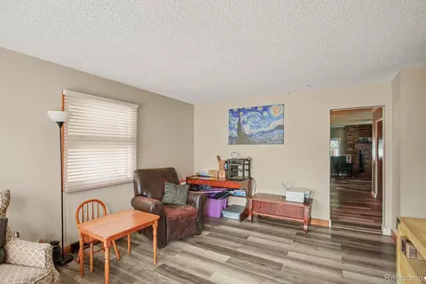 4425 Crampton Cir, Flint, MI 48506 photo 6