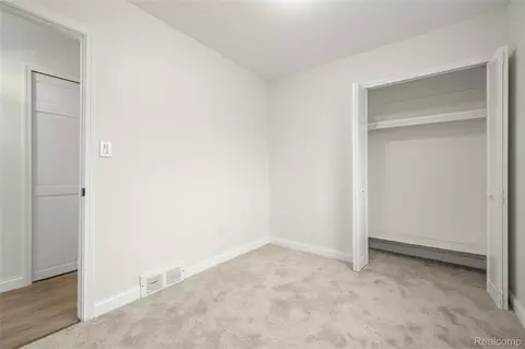 34600 Michelle Dr, Romulus, MI 48174 photo 20
