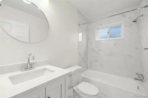 34600 Michelle Dr, Romulus, MI 48174 photo 15