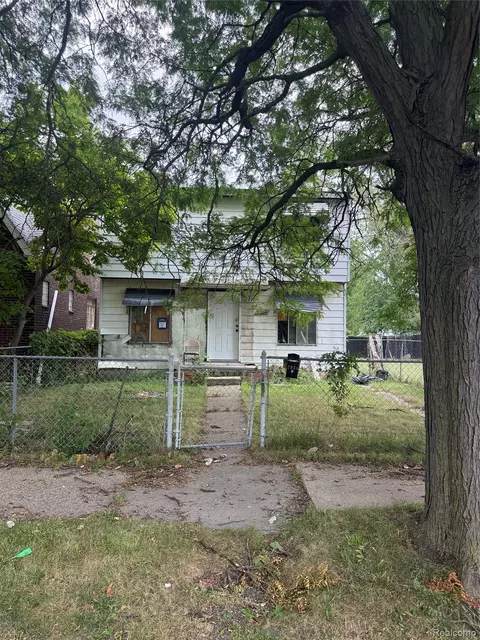 7934 Frontenac St, Detroit, MI 48211
