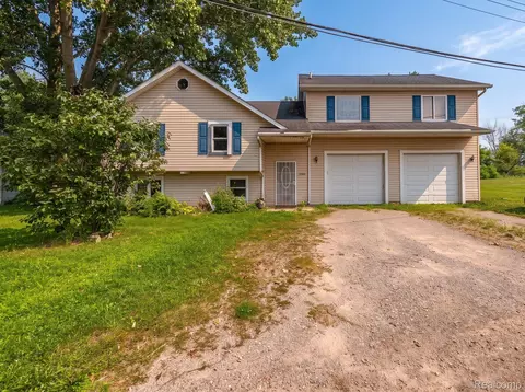 36009 Dan St, Brownstown, MI 48173