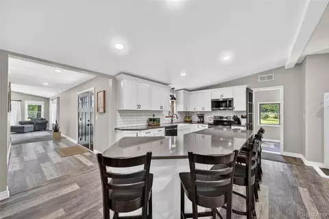 Kitchen - 13635 Unadilla Rd, Unadilla, MI 48137 photo 2 of 5