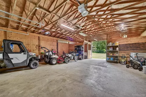 Exterior - 13635 Unadilla Rd, Unadilla, MI 48137 photo 13 of 14