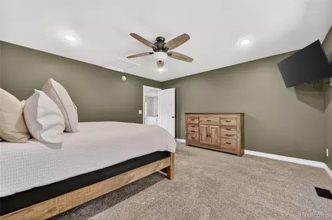 Bedroom - 13635 Unadilla Rd, Unadilla, MI 48137 photo 3 of 9