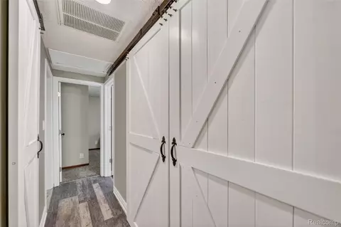 Entry Way - 13635 Unadilla Rd, Unadilla, MI 48137 photo 4 of 4