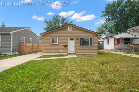 26585 Barrington St, Madison Heights, MI 48071