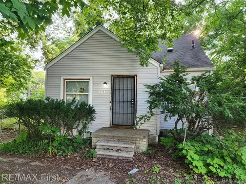 16101 Bramell St, Detroit, MI 48219