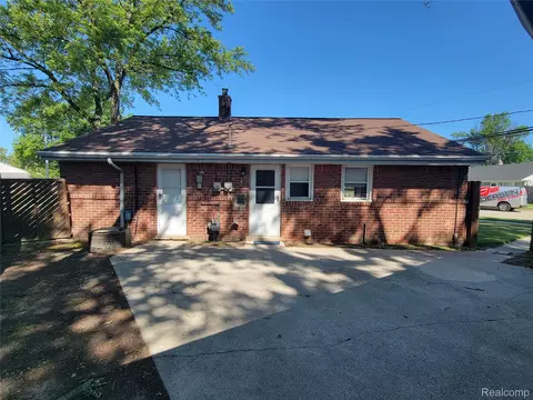 Exterior - 18511 Wendy, Riverview, MI 48193 photo 5 of 5