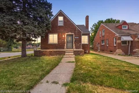 16101 Fenmore St, Detroit, MI 48235