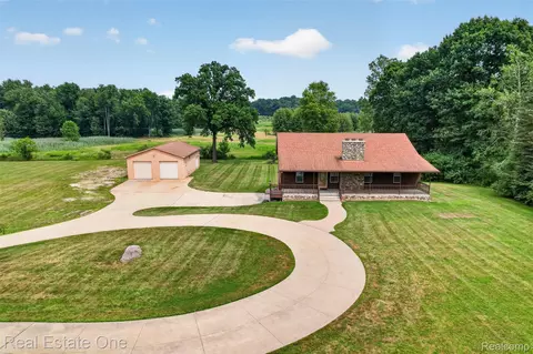 23200 Lazy K Dr, Lyon, MI 48178