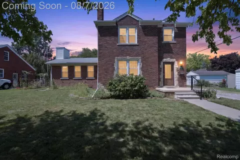 1830 19th St, Wyandotte, MI 48192