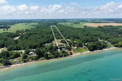 2898 Lakeshore Rd # A, Sanilac, MI 48401 photo 2