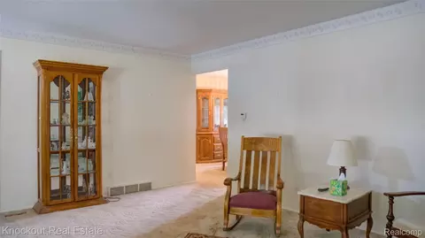 Living - 8555 Gallant Fox Trl, Flushing, MI 48433 photo 3 of 3
