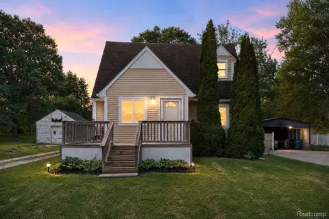 12463 W Lennon Rd, Clayton, MI 48449
