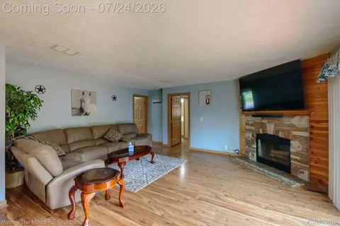Living - 37460 Tyler Rd, Romulus, MI 48174 photo 1 of 4