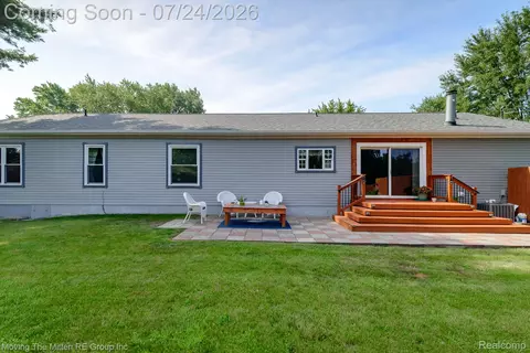 Exterior - 37460 Tyler Rd, Romulus, MI 48174 photo 7 of 8