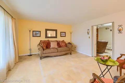 Living - 1401 Eldorado Dr, Flint, MI 48504 photo 1 of 4