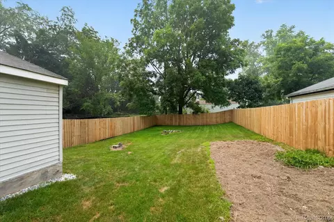 3419 Gypsy Ln, Leoni, MI 49202 photo 24