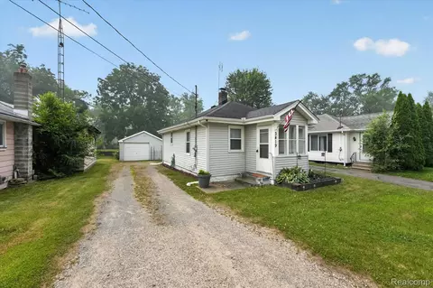 3419 Gypsy Ln, Leoni, MI 49202 photo 5