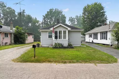 3419 Gypsy Ln, Leoni, MI 49202 photo 4