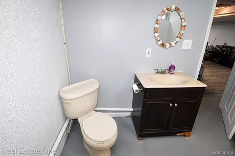 Bath - 15404 Colbert St, Romulus, MI 48174 photo 2 of 2