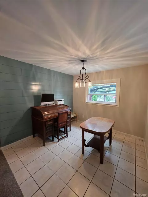Dining - 22039 Haskell St, Taylor, MI 48180 photo 2 of 2