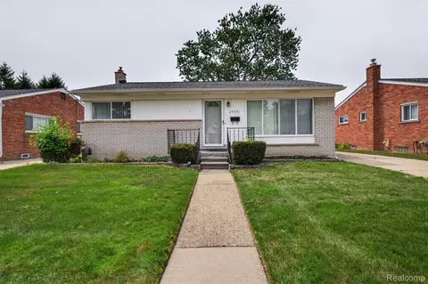 29391 Mark Ave, Madison Heights, MI 48071