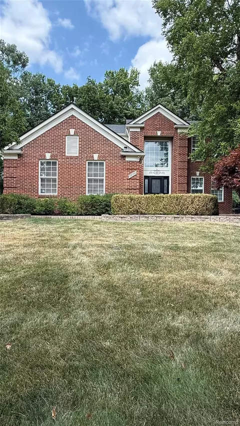49090 Fifth Avenue Ct, Canton, MI 48188