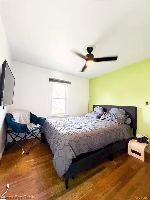 Bedroom - 126 Bartlett St, Harbor Beach, MI 48441 photo 4 of 4