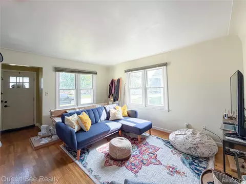 Living - 126 Bartlett St, Harbor Beach, MI 48441 photo 1 of 1