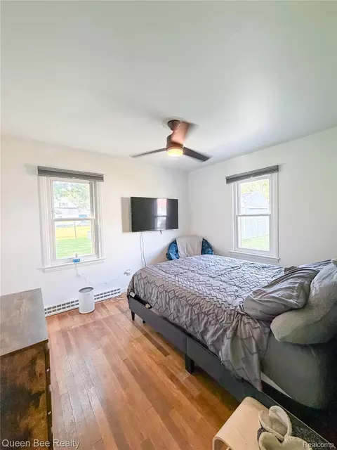 Bedroom - 126 Bartlett St, Harbor Beach, MI 48441 photo 3 of 4