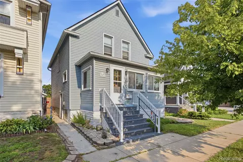 1911 2nd St, Wyandotte, MI 48192