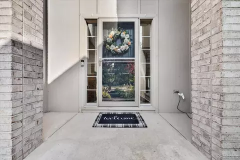 Exterior - 525 Springfield Dr, Canton, MI 48188 photo 3 of 10
