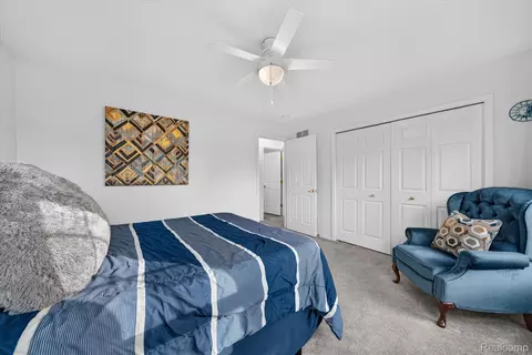 Bedroom - 525 Springfield Dr, Canton, MI 48188 photo 6 of 10