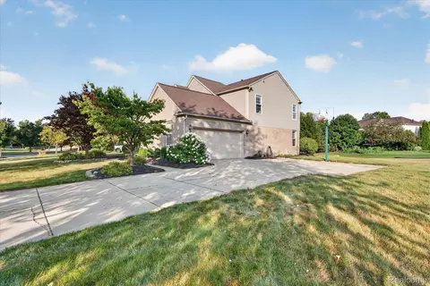 Exterior - 525 Springfield Dr, Canton, MI 48188 photo 9 of 10