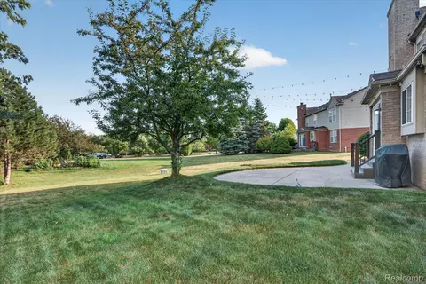 Exterior - 525 Springfield Dr, Canton, MI 48188 photo 7 of 10
