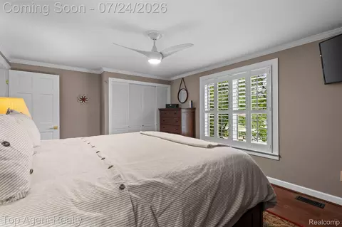 Bedroom - 5963 Cliffside Dr, Troy, MI 48085 photo 2 of 5