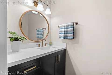 Bath - 5963 Cliffside Dr, Troy, MI 48085 photo 1 of 5