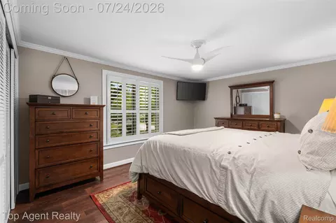 Bedroom - 5963 Cliffside Dr, Troy, MI 48085 photo 1 of 5
